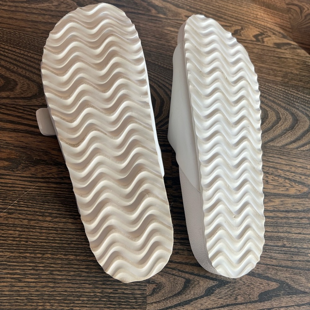 Gap buckle slides - Picture 3 of 3